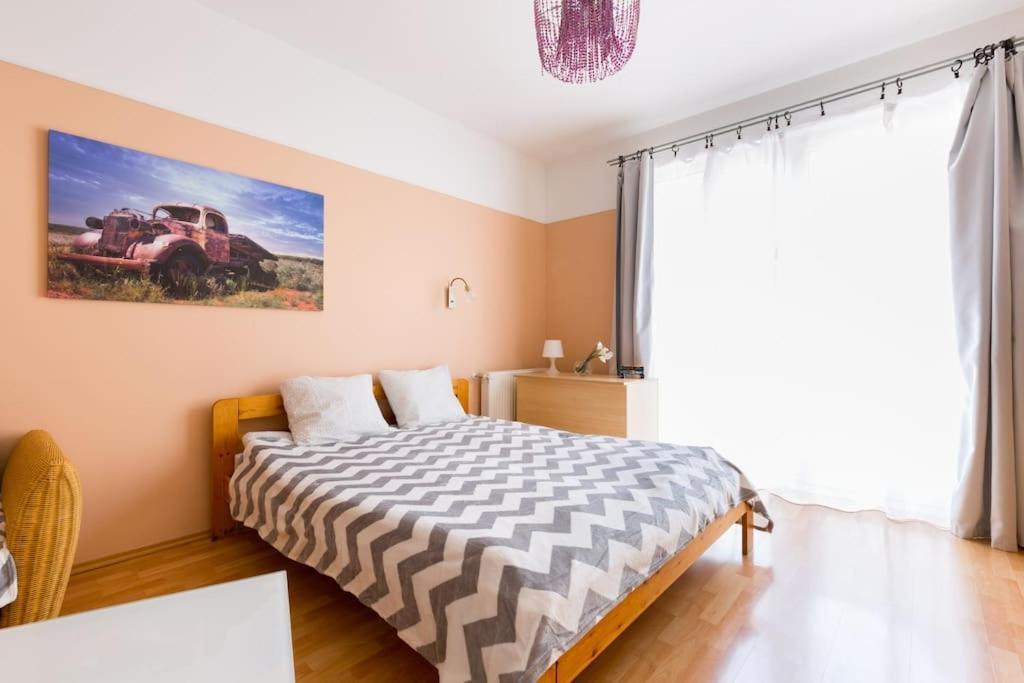 Acacia Center Apartment